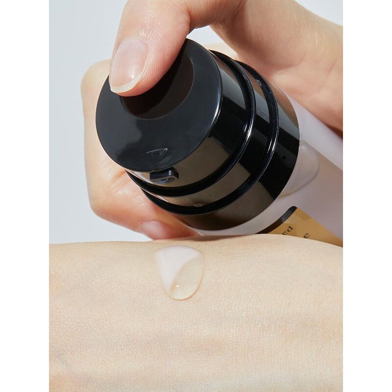 Dvifazė veido esencija su sraigių mucinu ir niacinamidu "Advanced Snail Radiance Dual Essence", 80 ml